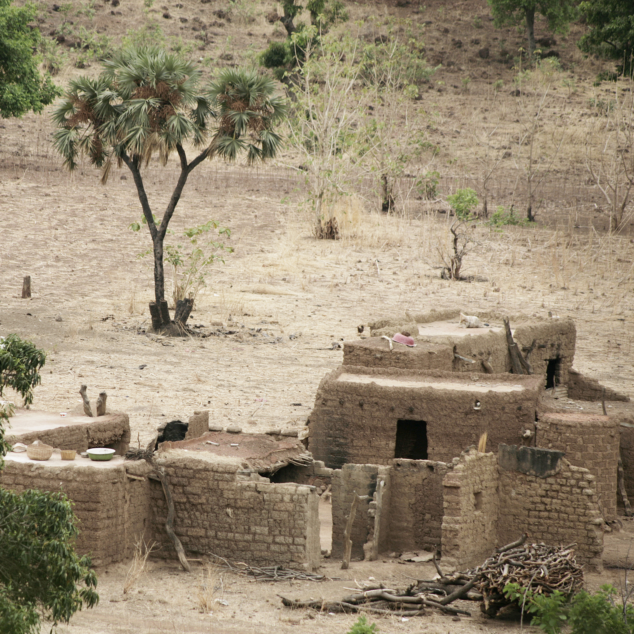 前不巴村后不着店是什么意思_词语前不巴村后不着店的意思