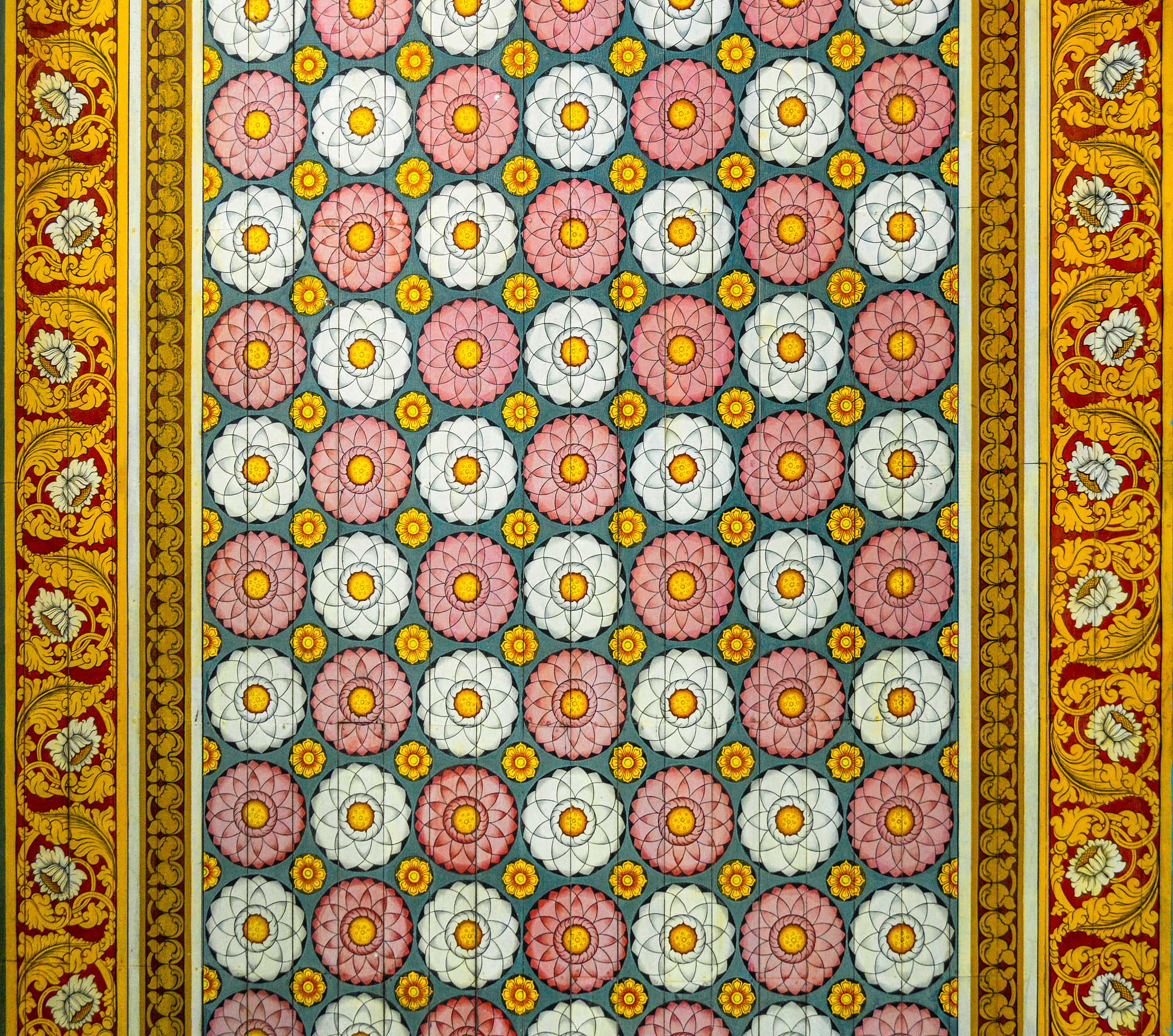 自贡西部艺术学校课程设置：音乐、舞蹈、美术等多个方向