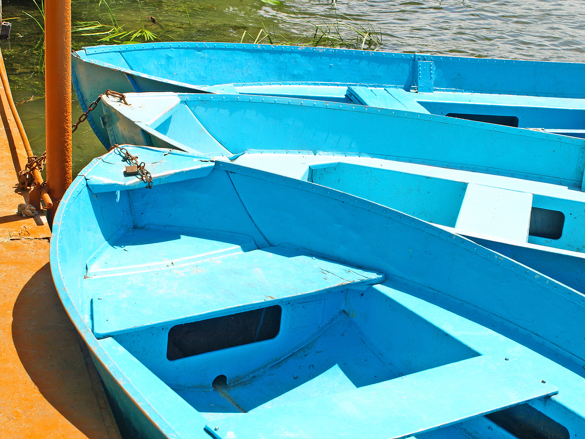 石墨舟 - 性能优越，应用广泛的石墨材料船舶