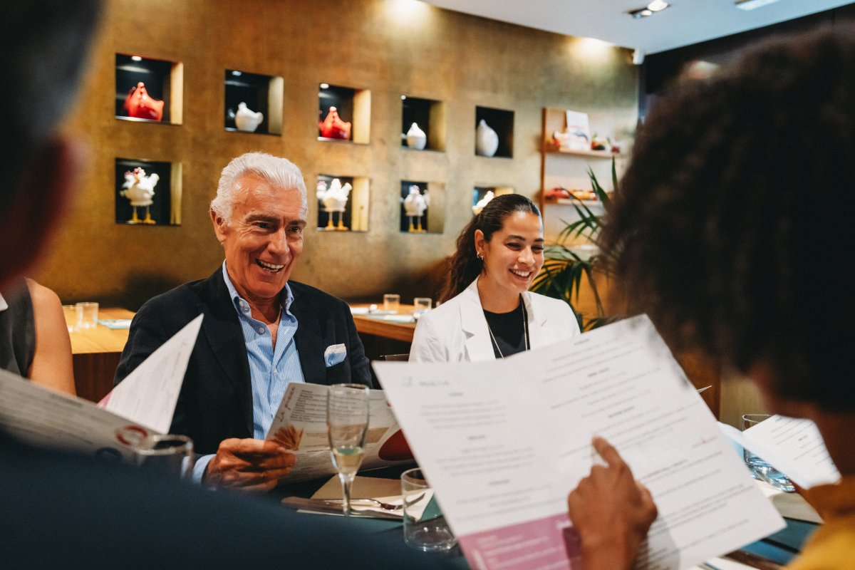 英国餐饮服务费: 如何合理增加及注意事项