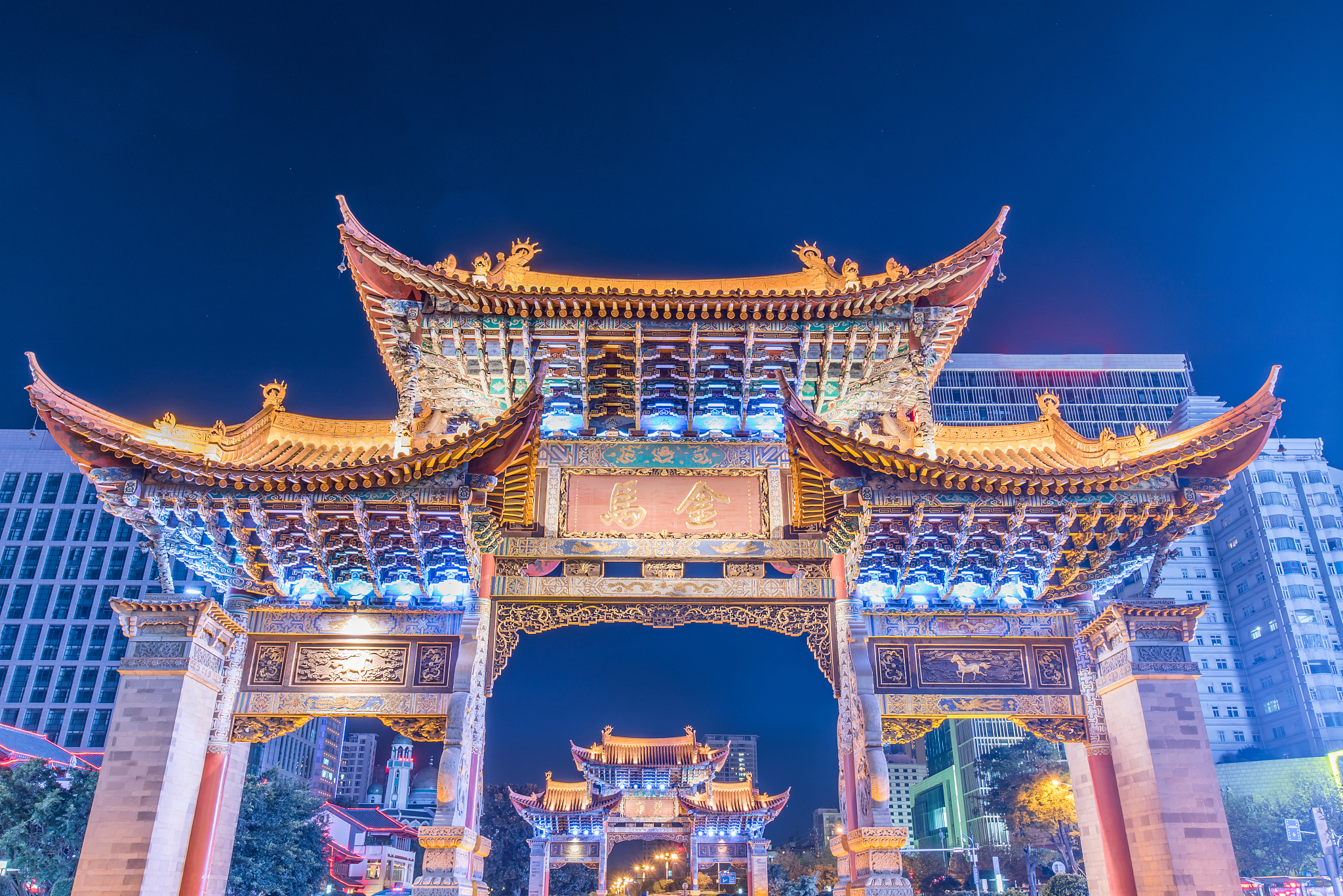 昆明旅游攻略：景点、美食、购物全体验