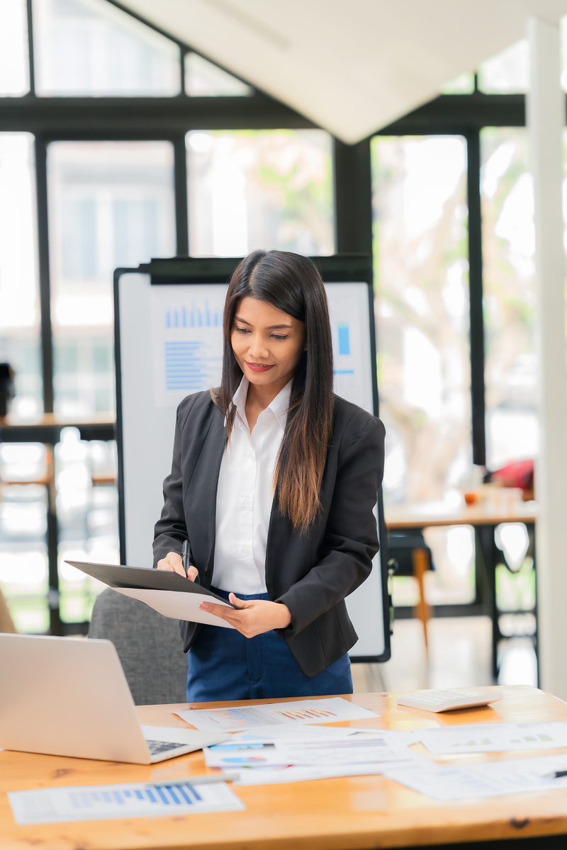 适合内向女生的职业：发挥优势，成就职场精彩