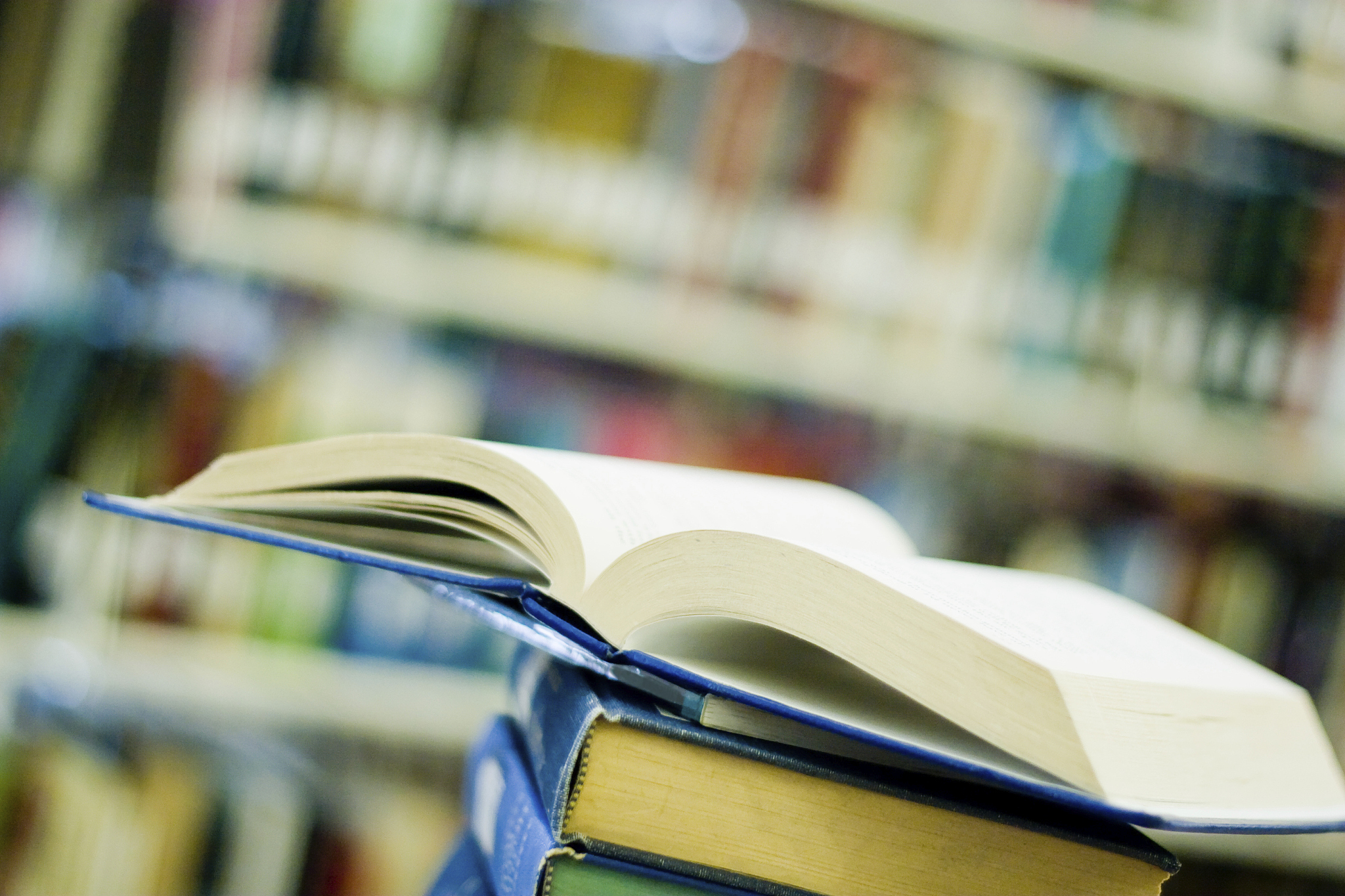 文学类专业有哪些？包含文学、语言学、新闻学、传媒学等