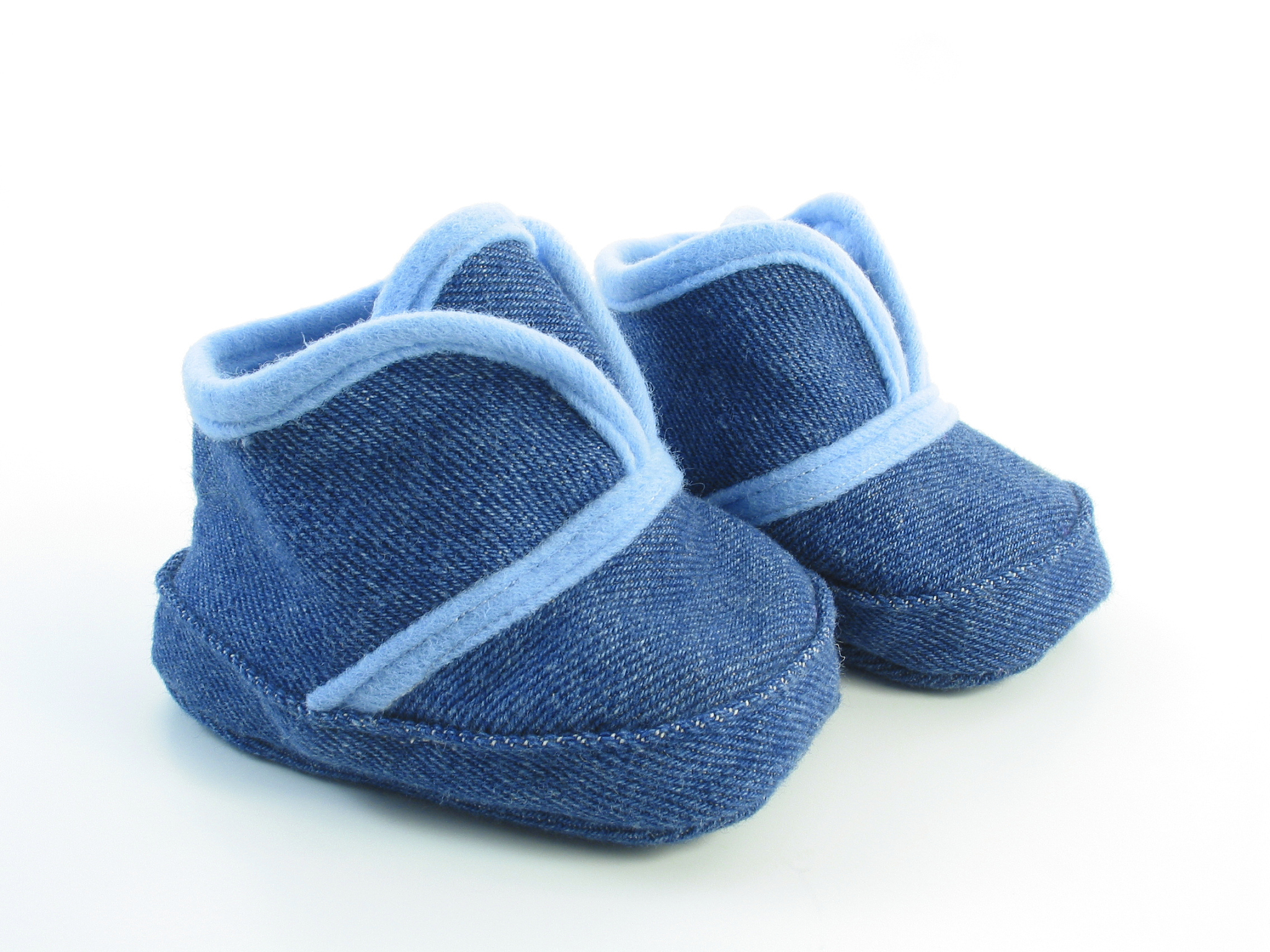 blue baby shoes