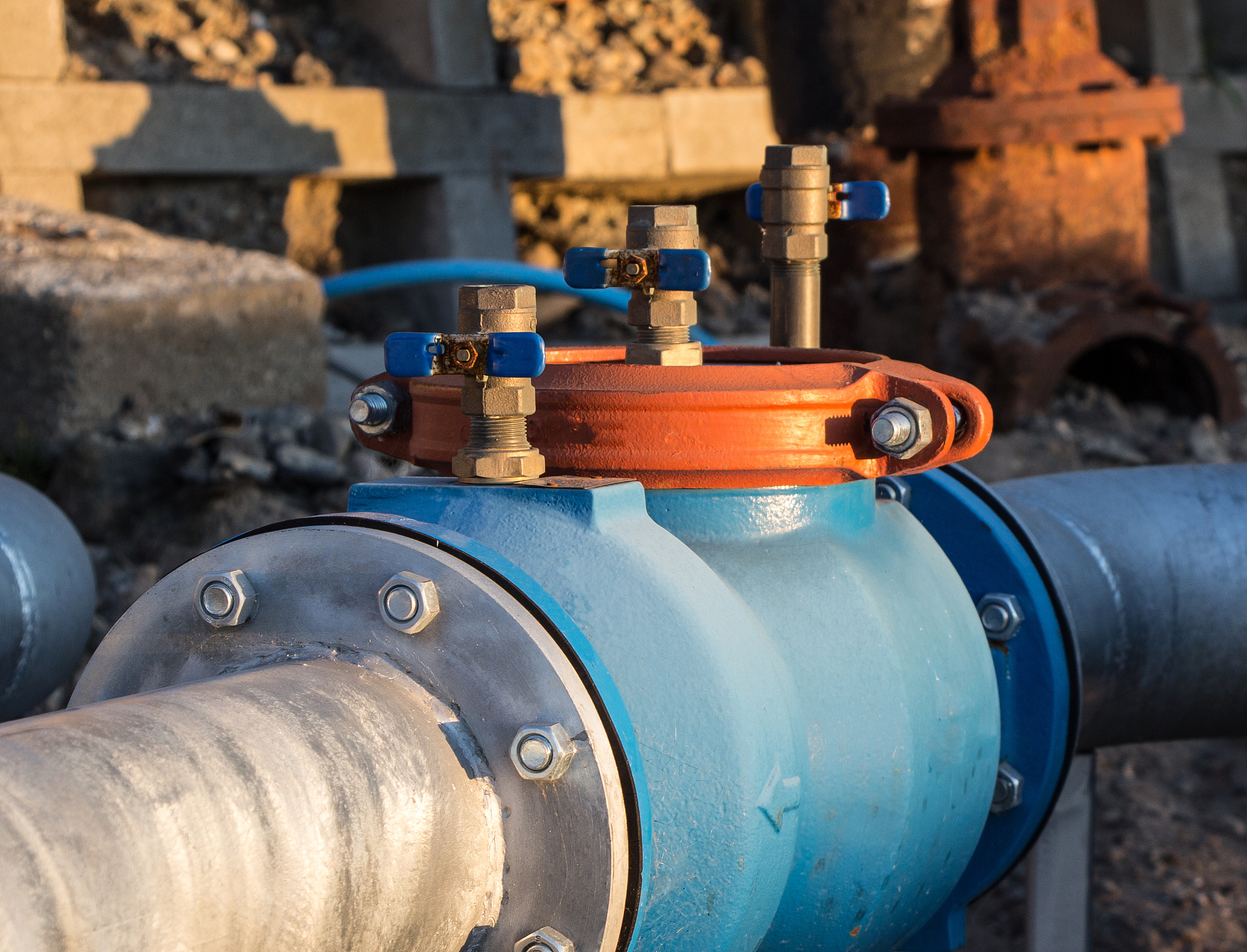 够实现非接触测量的流量计是 A 转子流量计 B 差压式流量计A 转子流量计我们在课堂上共学了8种流量计分别是