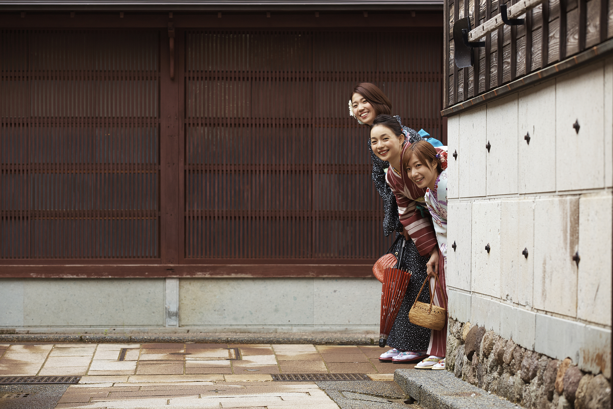 漫步旅途，留下心灵足迹：旅游爱好者自媒体博主的心路历程