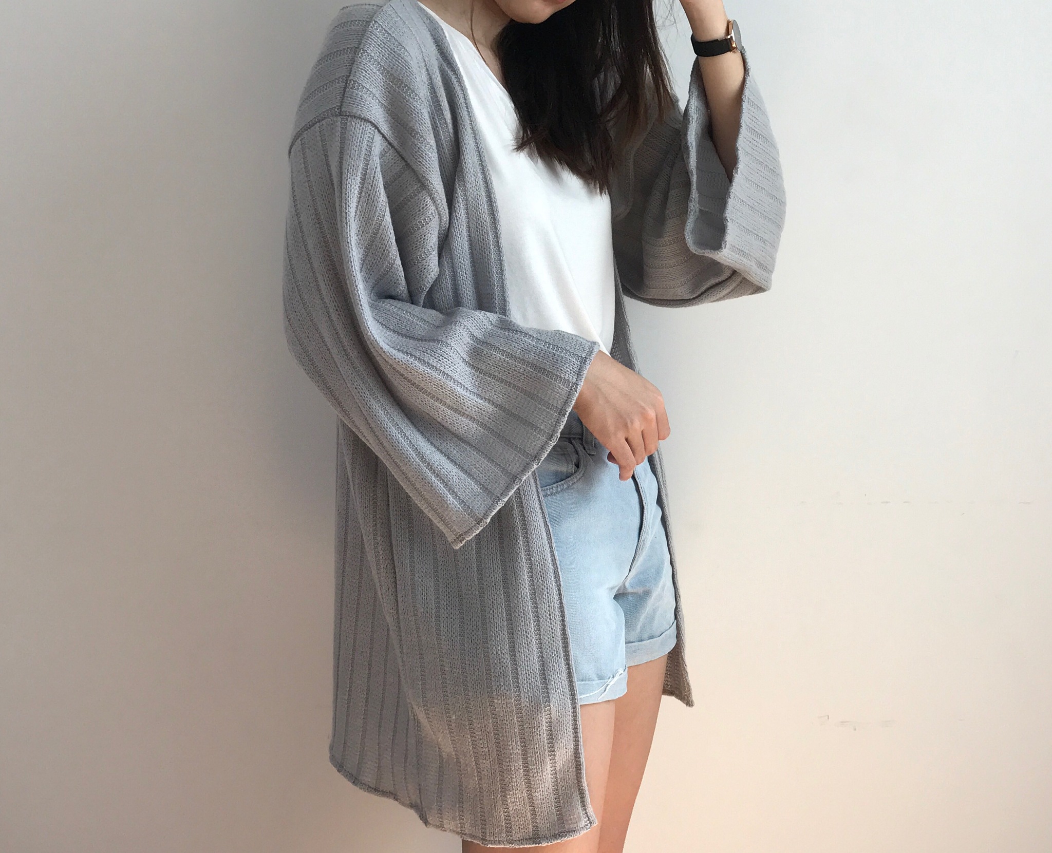 温暖时尚的女士羊绒开衫外套 - 三位顾客的真实评价