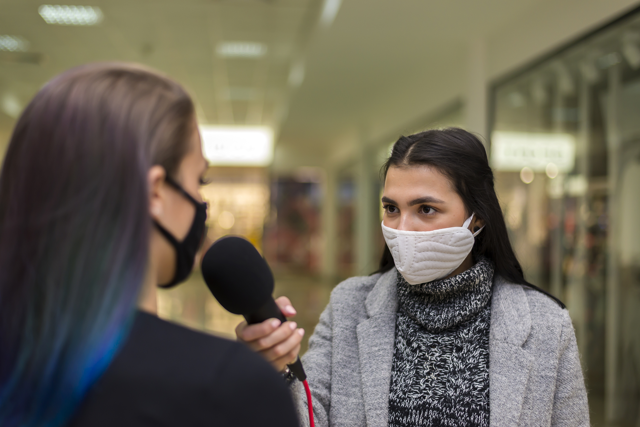 新闻编辑职责概述：从报道到多媒体