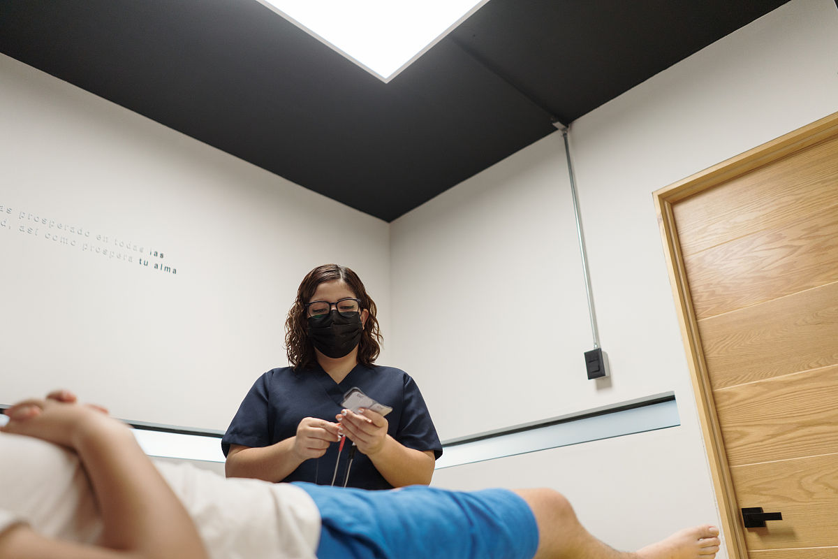 听物理如雾里勿理物理物理难悟理这是一句对联不要求平仄工整请接下句