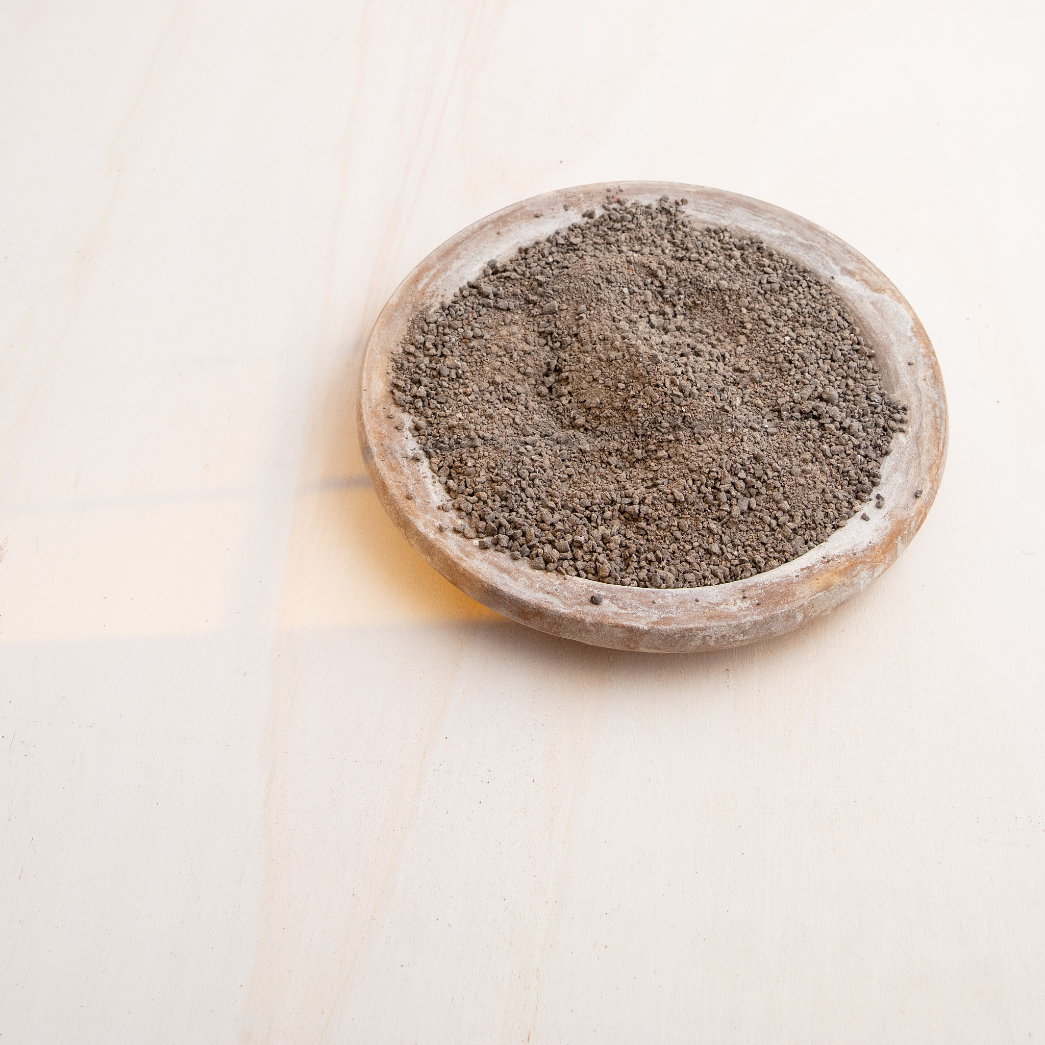 草木灰的化学方程式：成分、反应与应用