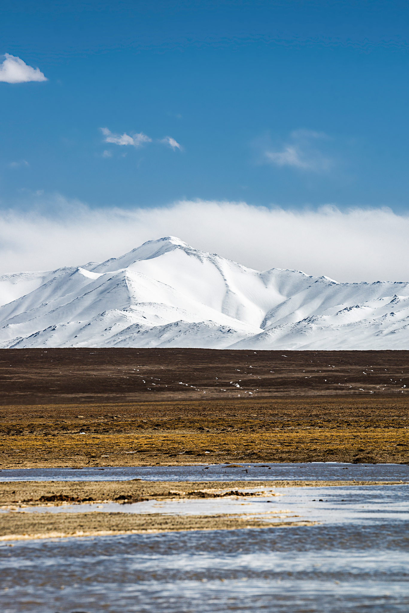 王母宫山旅游景区营销策略研究论文大纲要求有三级标题有当前旅游景区营销策略存在的问题并且单独写一个章节利用swot模型去解决问题