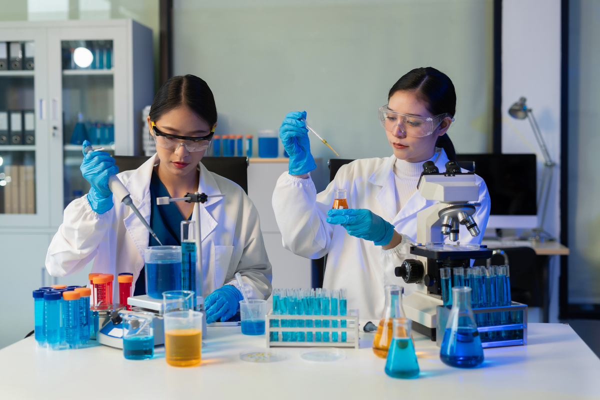 药品生物技术专业前景广阔，就业机会多！