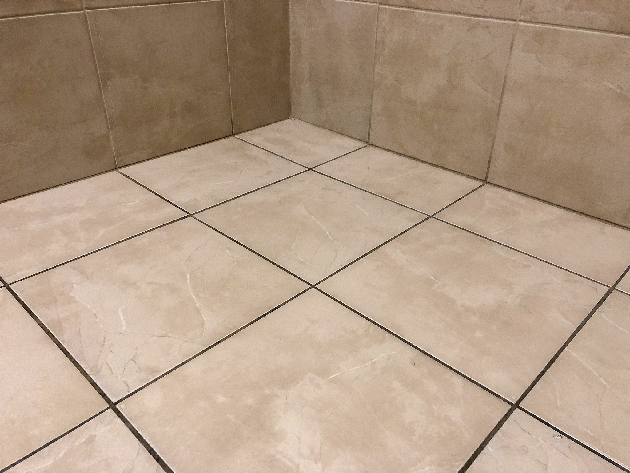 美缝颜色选择指南：打造完美家居效果