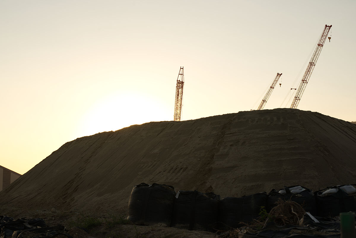 起重机工作原理详解：从结构到运作