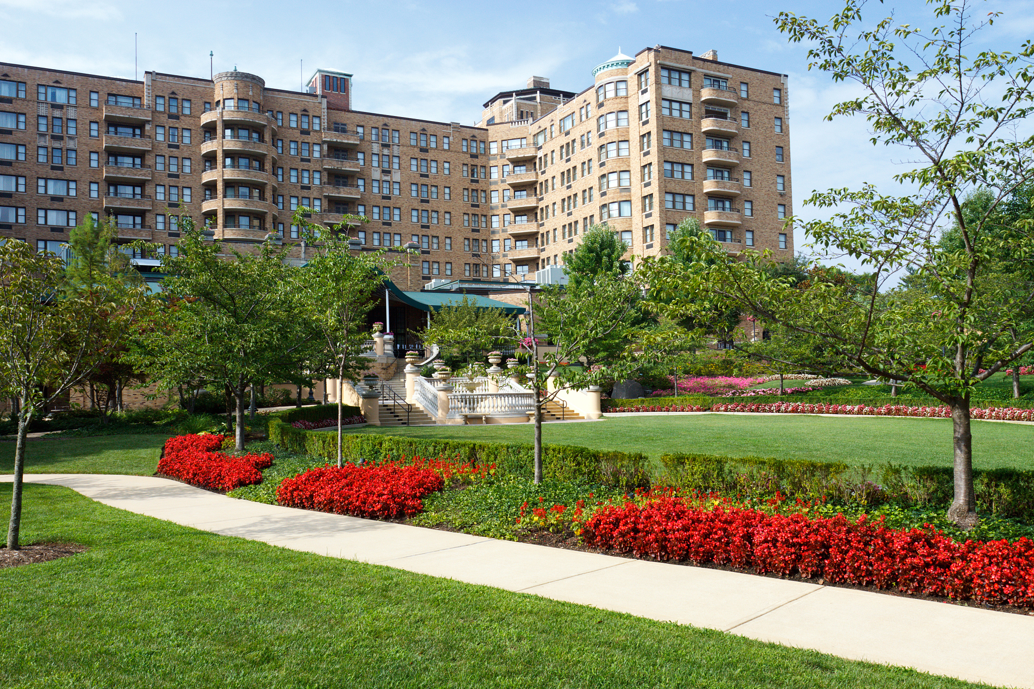 dslr picture of luxury hotel in washington dc