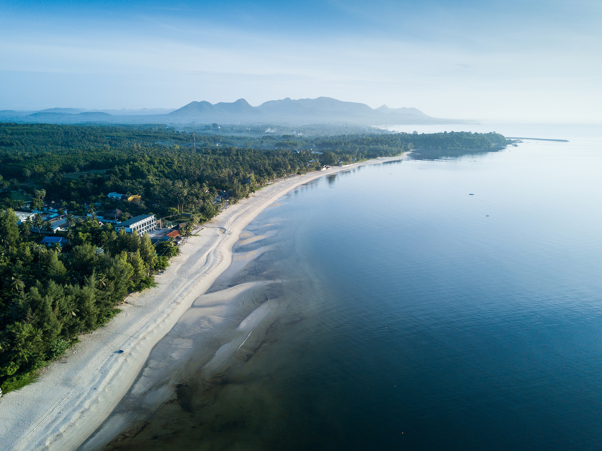 thung wao lan beach, chumphon thailand