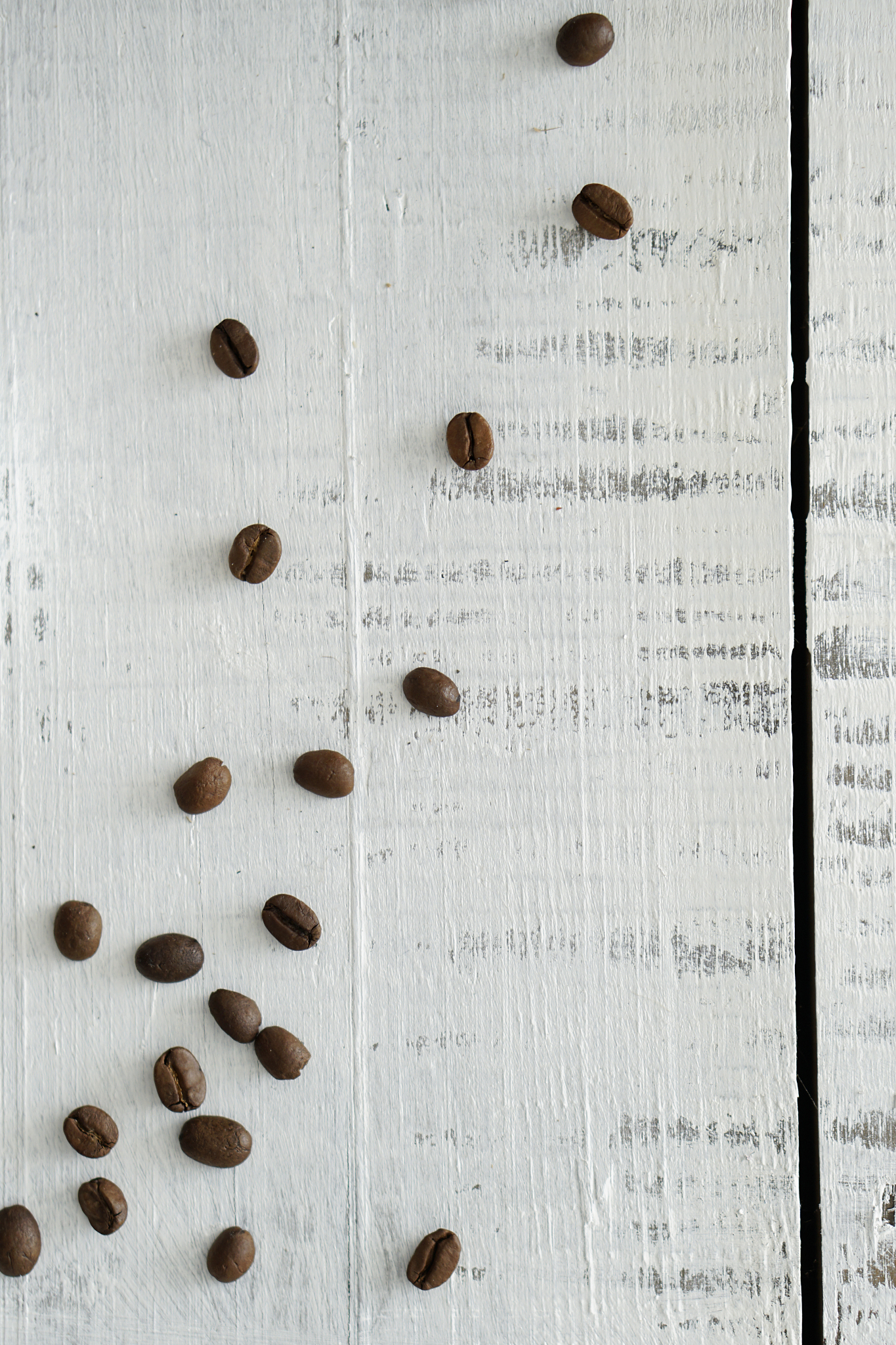white and brown khaki coffee cup, thermocup, with dark roasted c