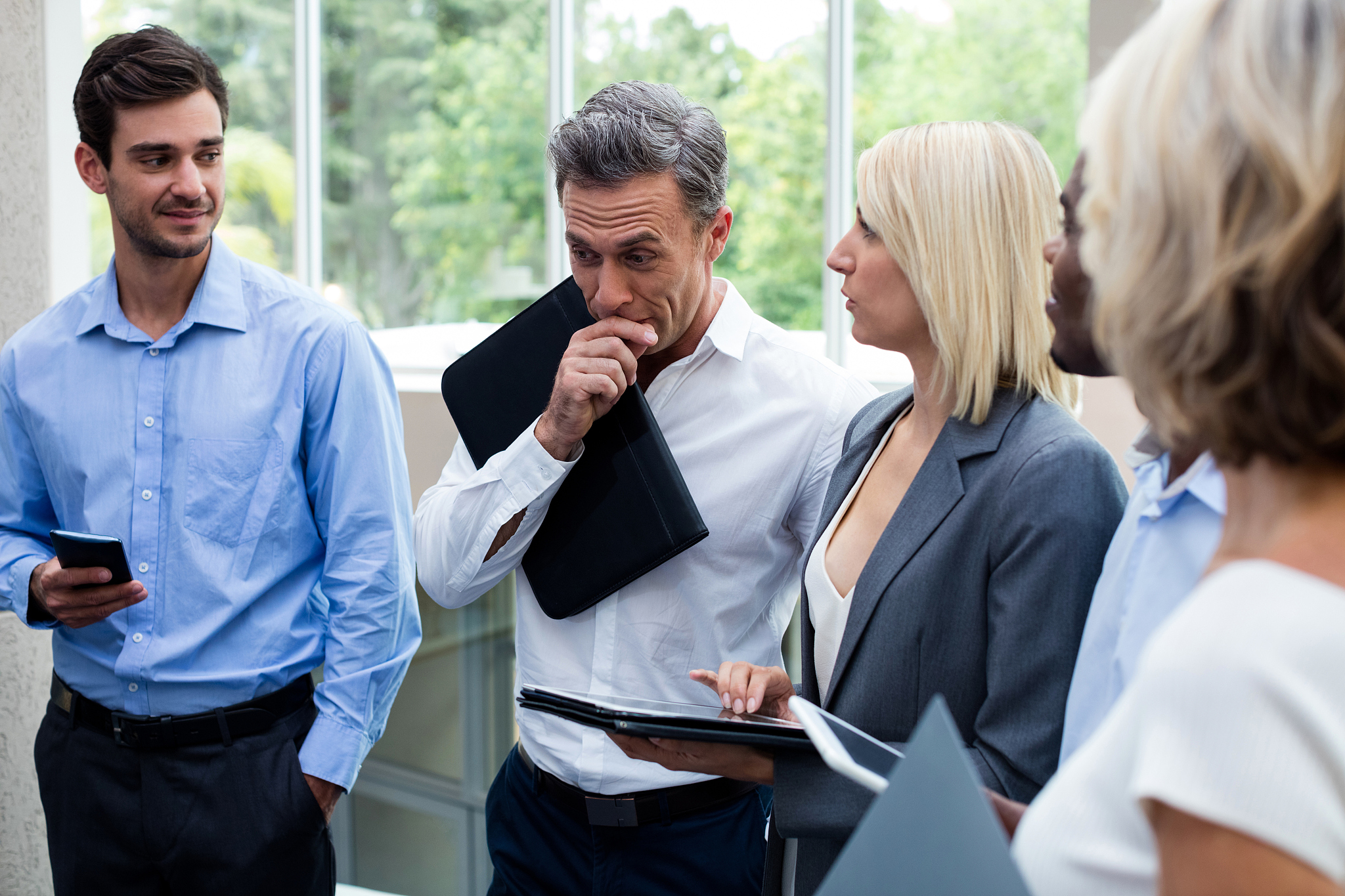 公司员工满意度影响因素研究现状综述