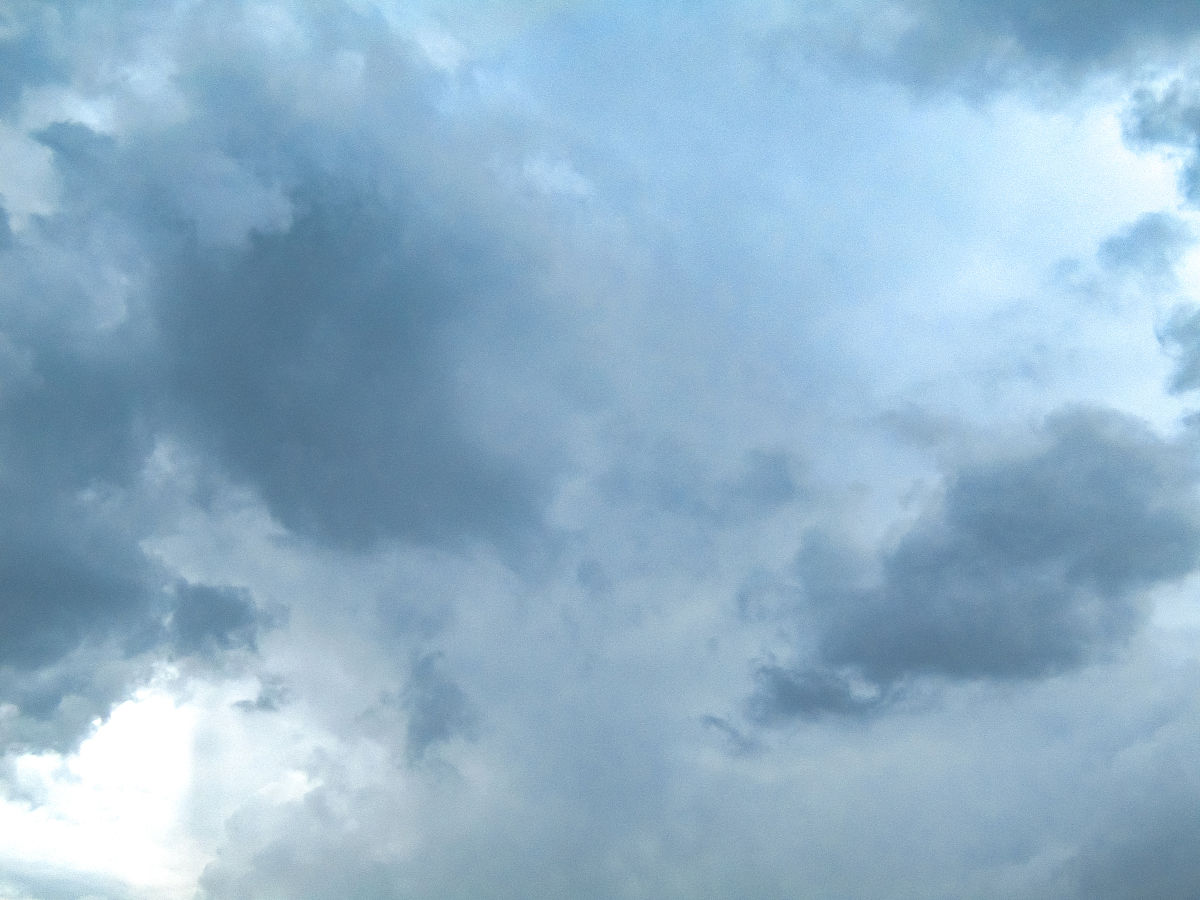 ps滤镜云彩为什么不能用帮我用200字详细描述