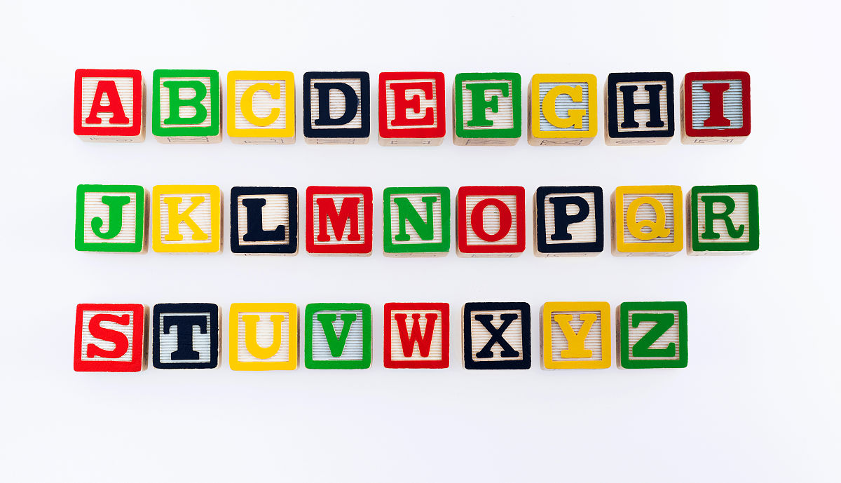 EPEDW 能组成哪些单词？