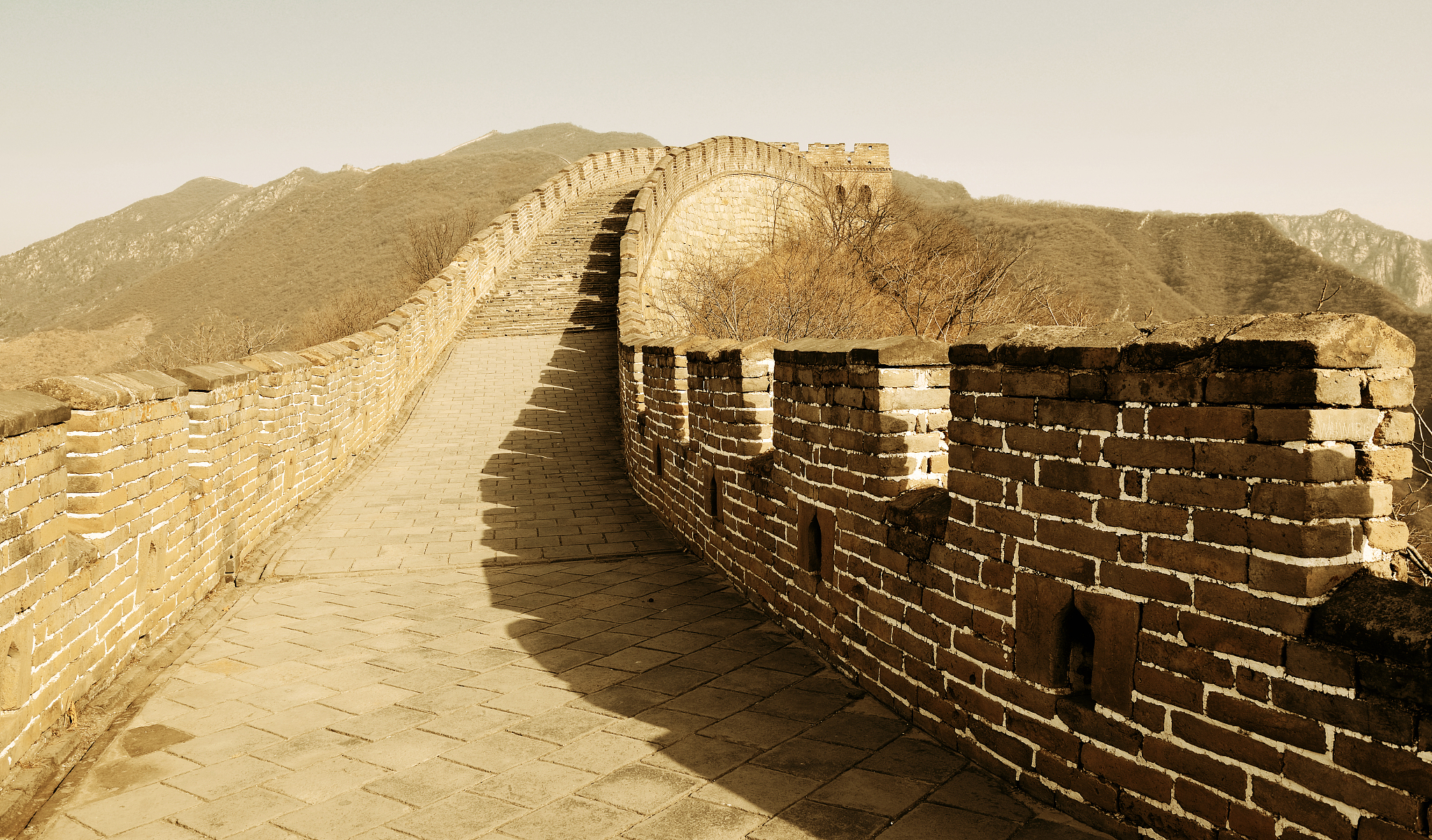 The Great Wall of China: Majestic Symbol of History and Strength