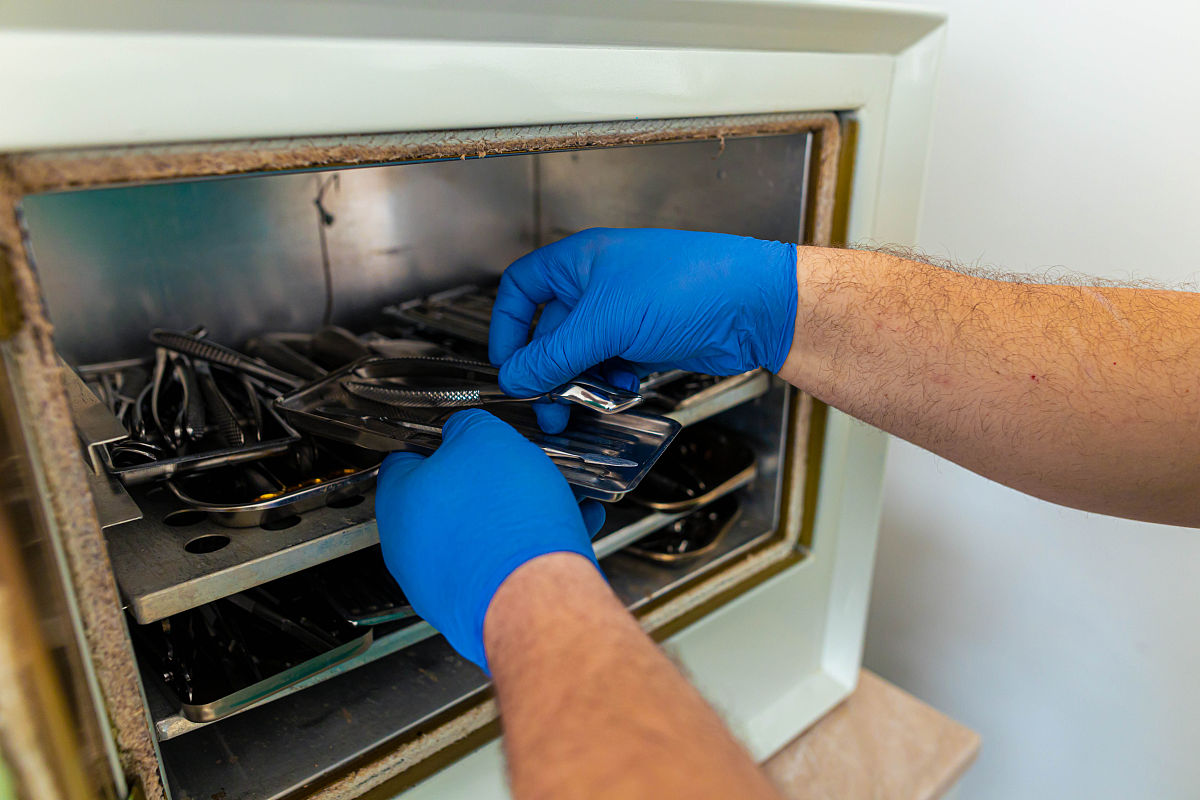 杭州油烟机清洗服务：深度拆洗，蒸汽消毒，焕新厨房！