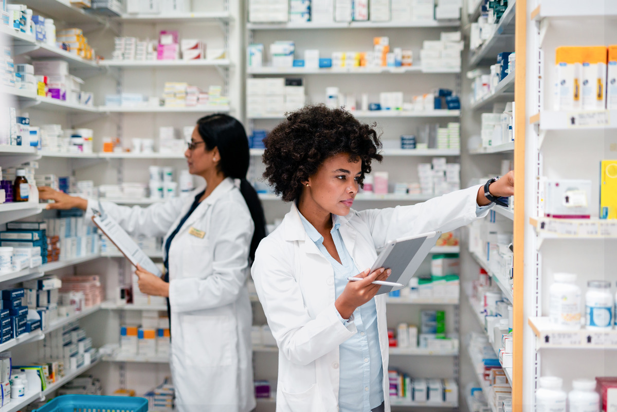 内江医科学校药剂专业就业方向：广阔前景等你探索