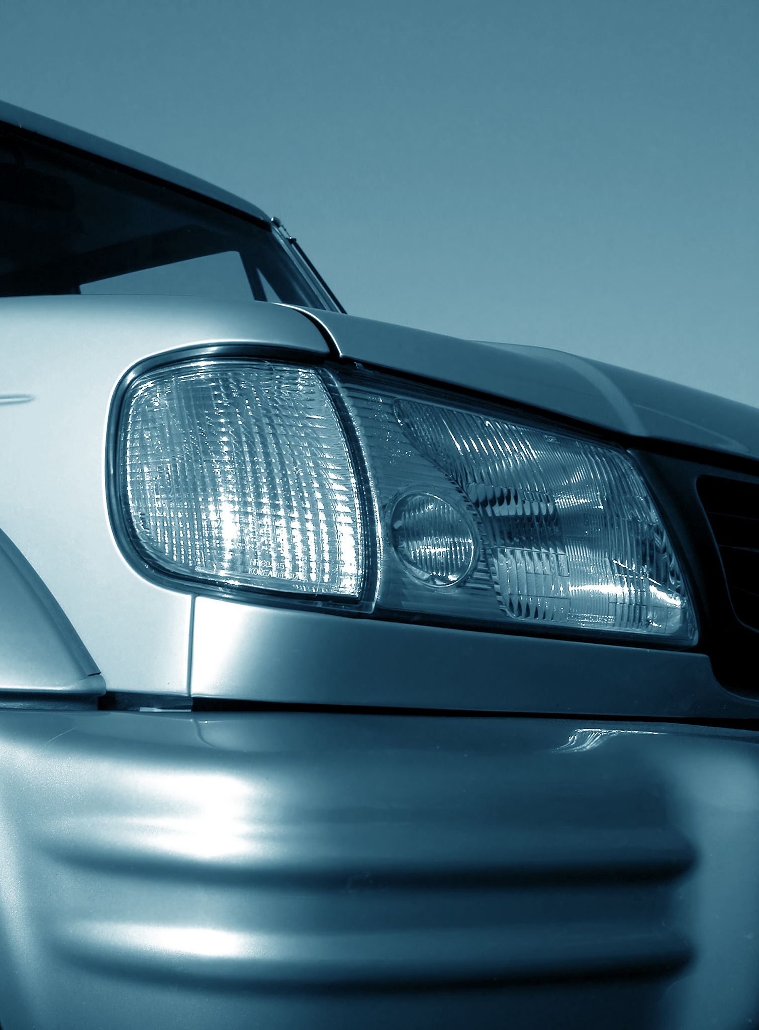 汽車logo迎賓燈：提升車輛質感的完美配件