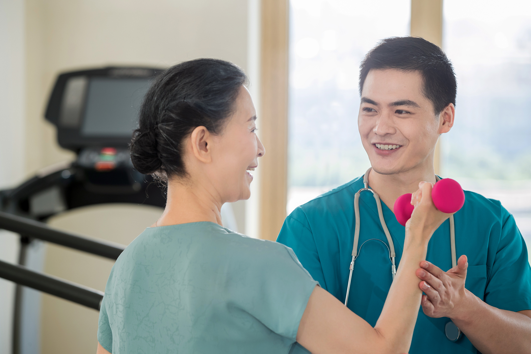 云南中医学院康复治疗专业：培养中西医结合的康复人才