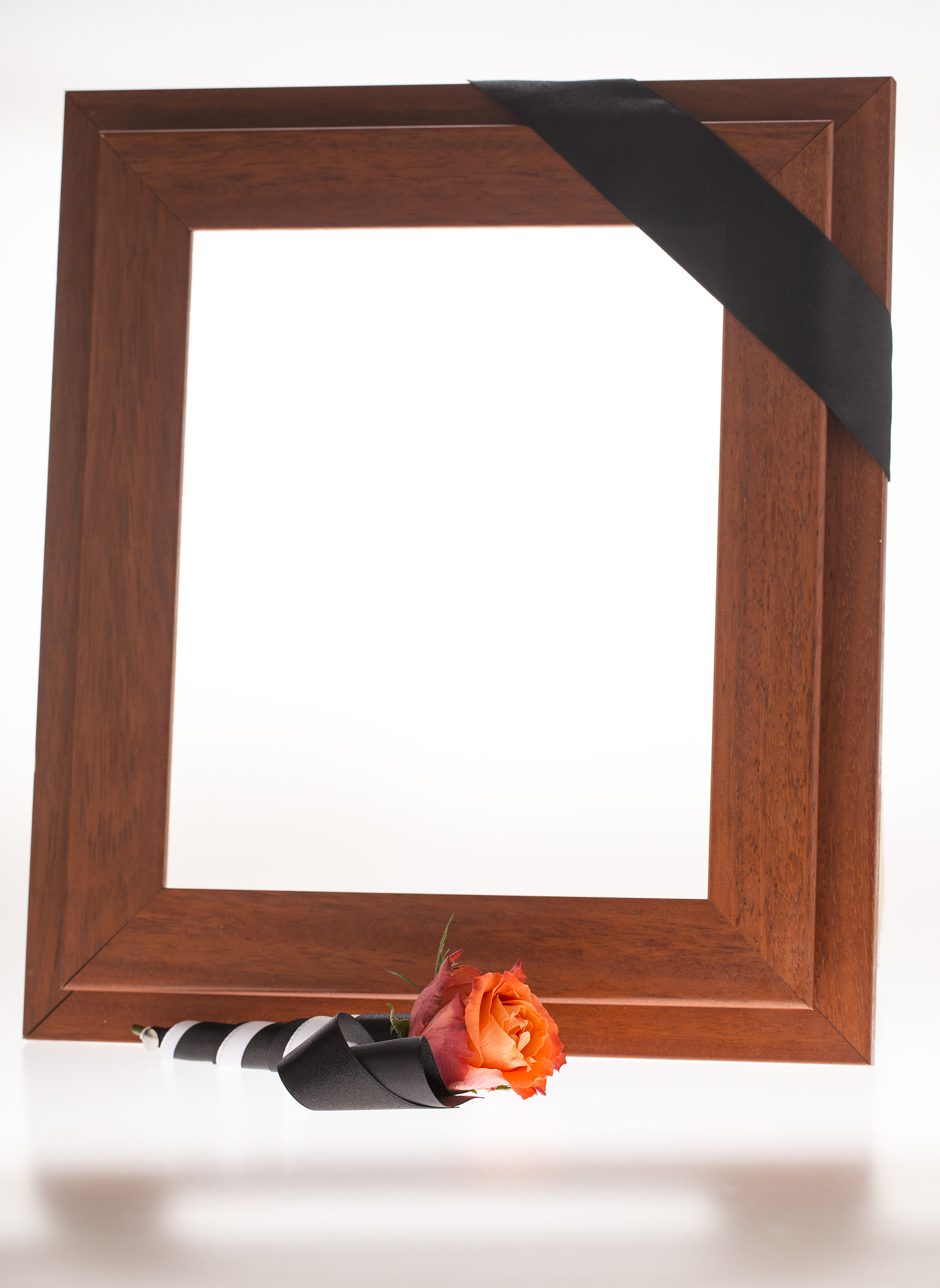 10个讣告新媒体标题，吸引眼球，引发共鸣