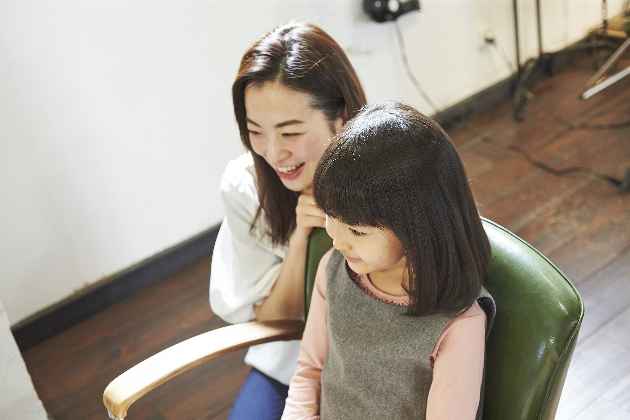 女儿看不起妈妈怎么办