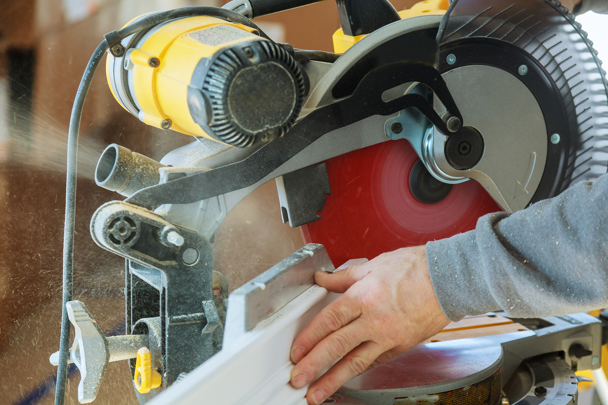 安全高效剪切金属板！电钻金属板剪板器，告别角磨机危险！