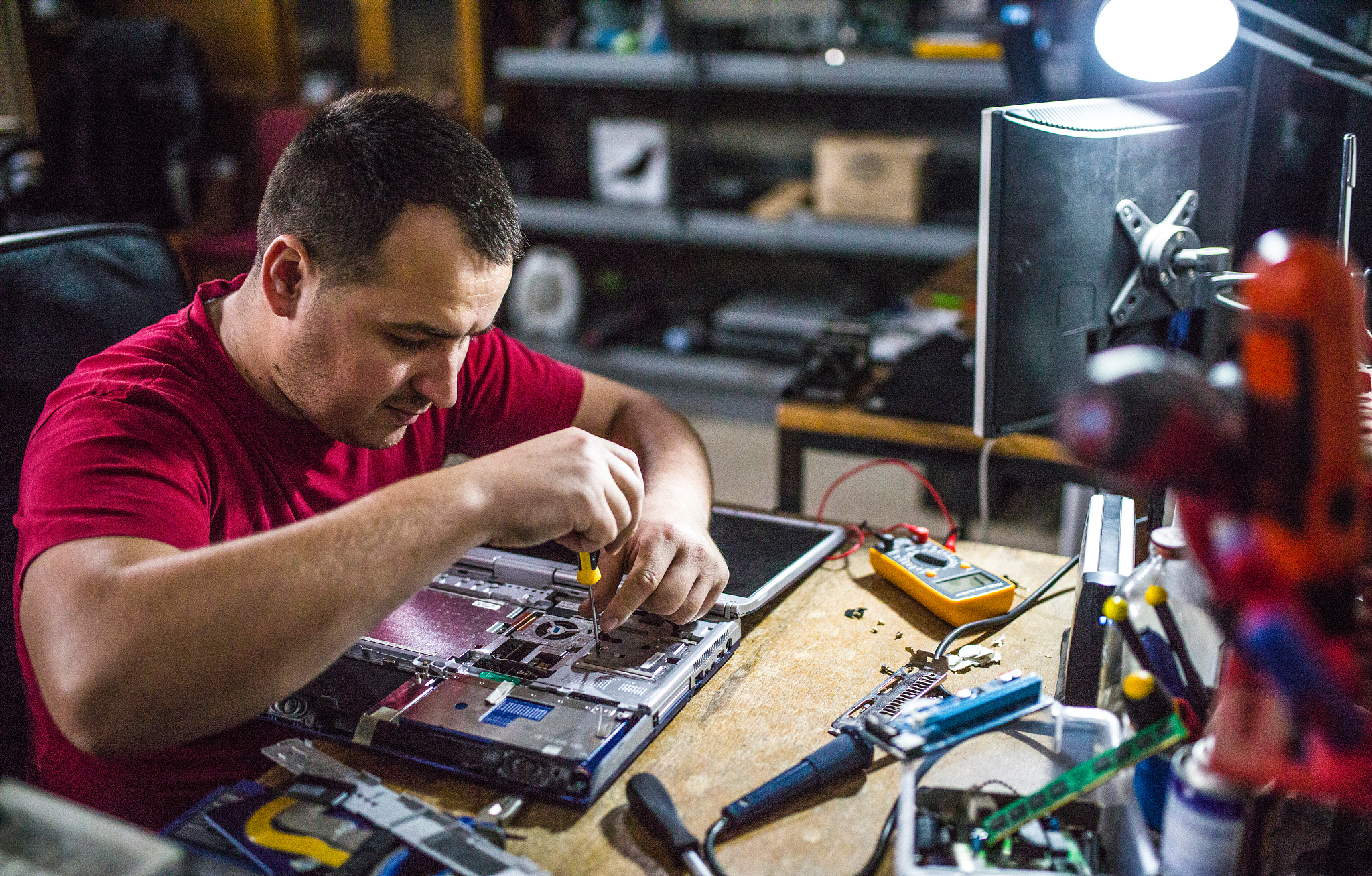 贵州省邮电学校的家电维修专业开设课程