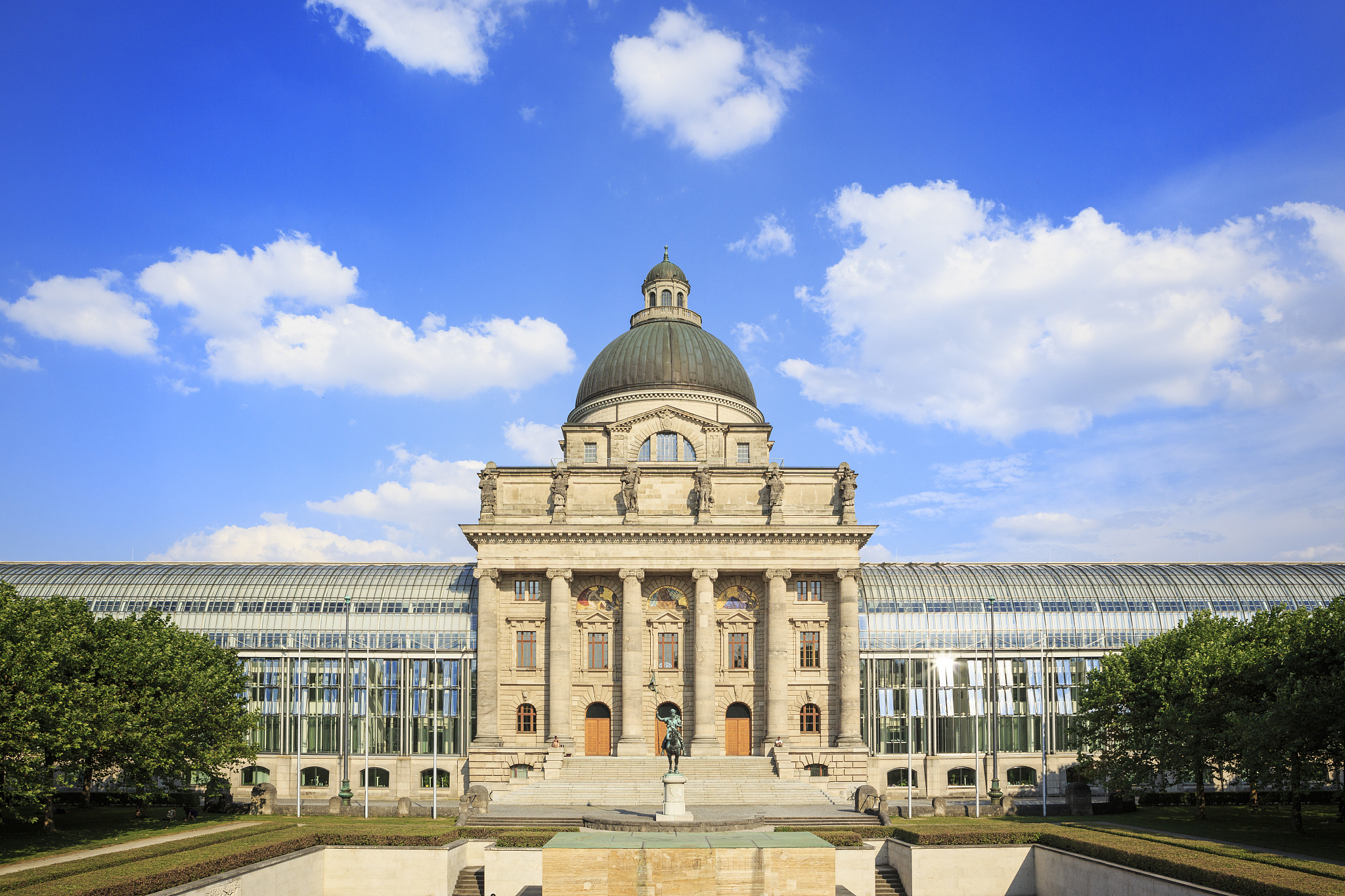 building of the bavarian state chancellery, munch
