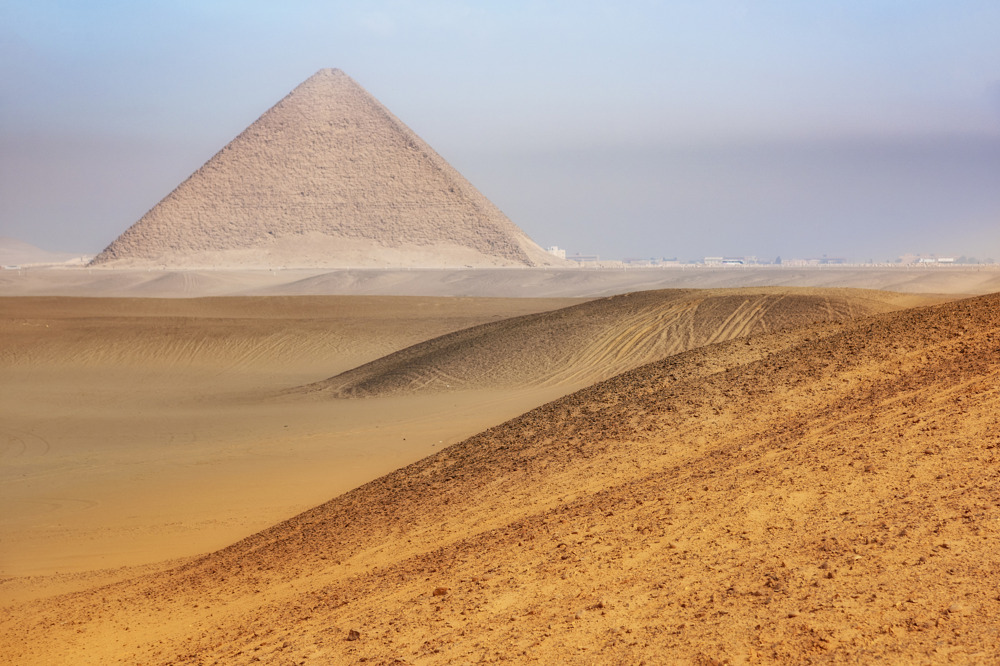 red pyramid of dahshur