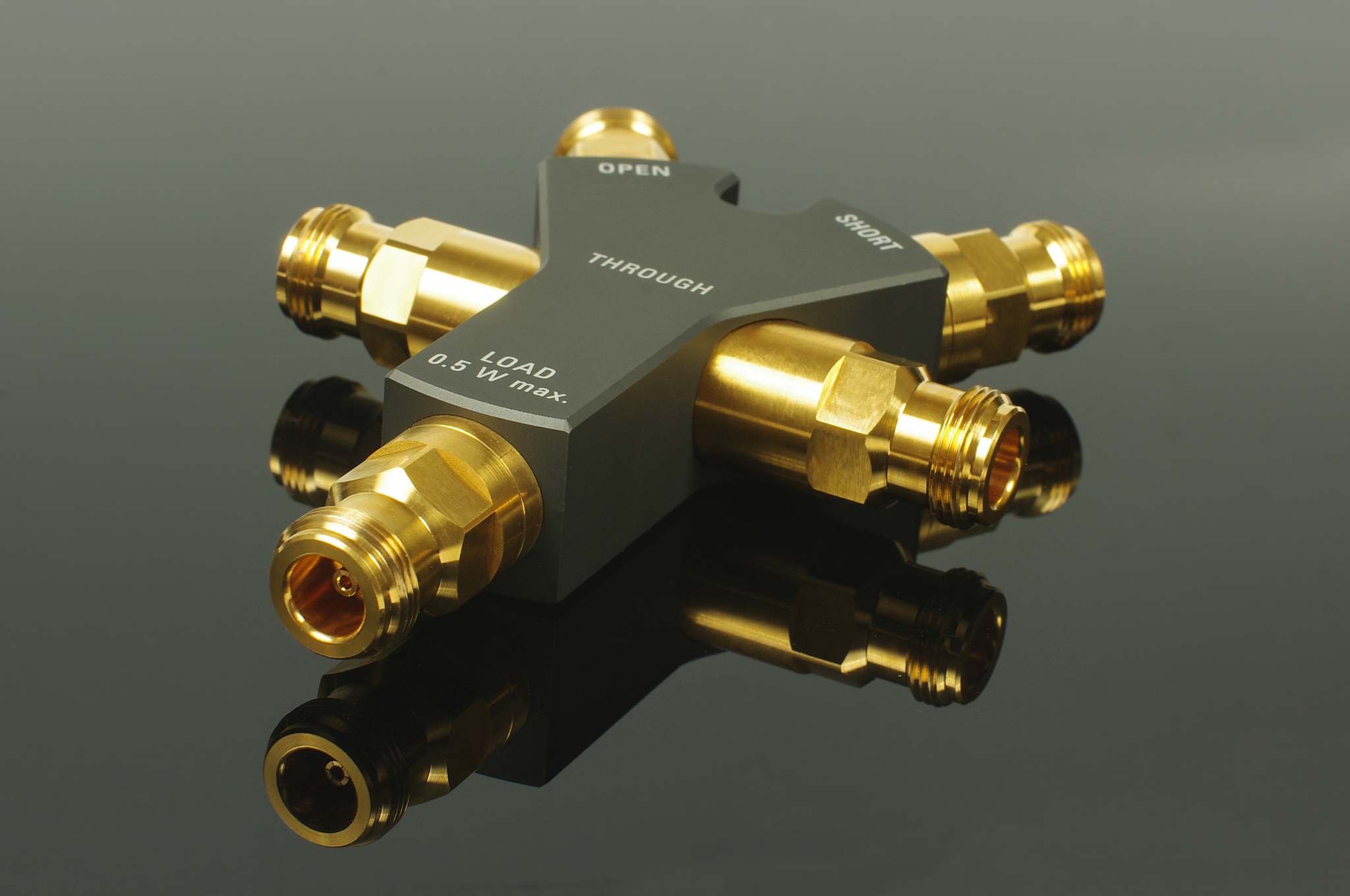 radio frequency calibrator for network analyzers