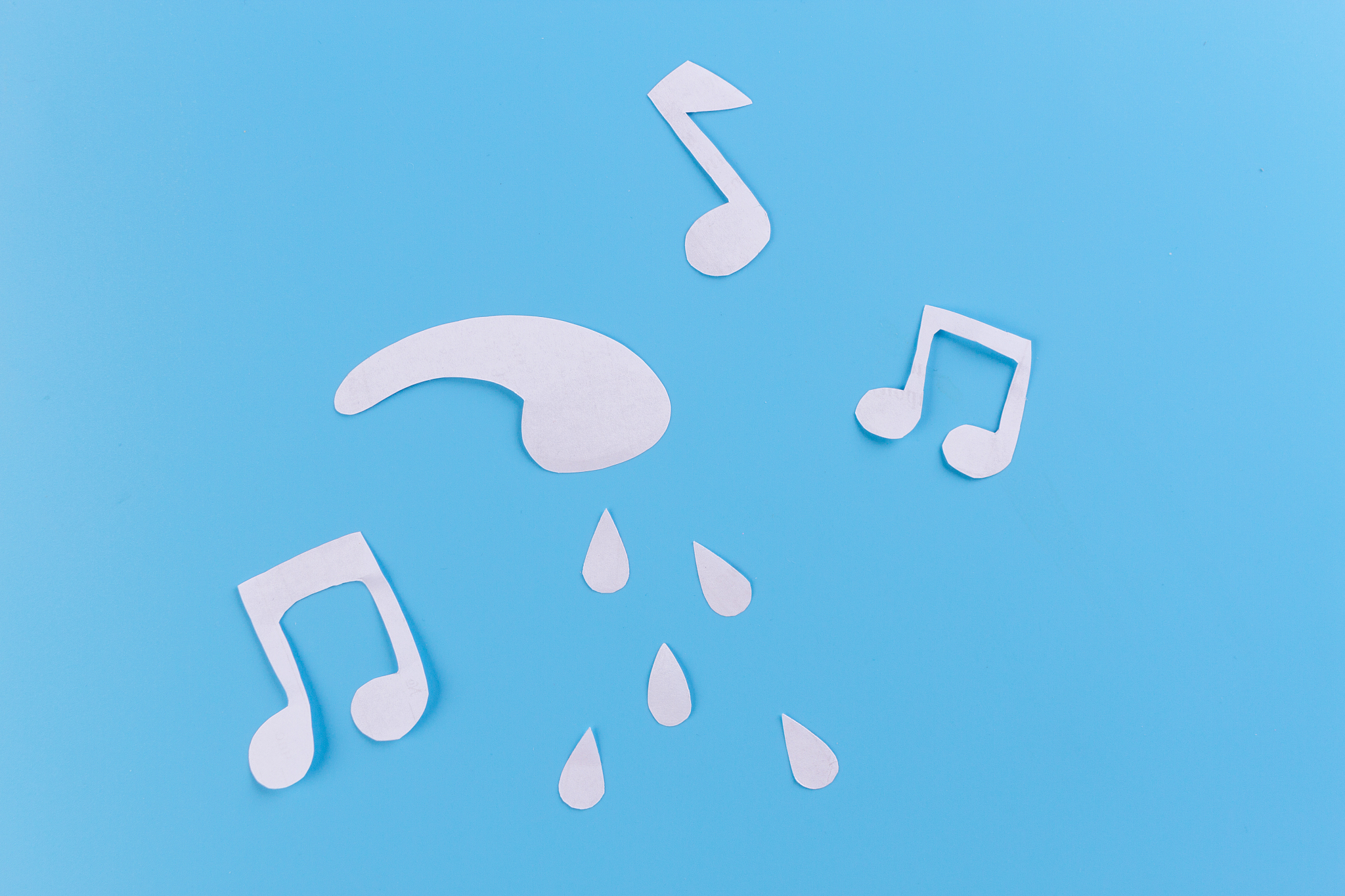 sing in the shower concept image