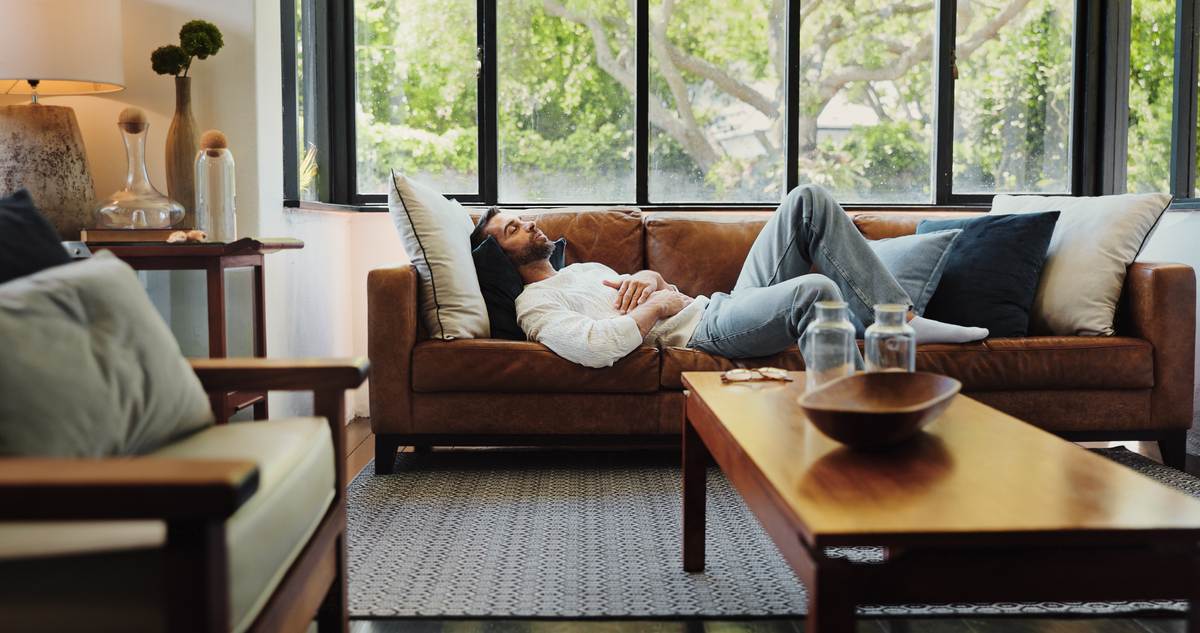 我要在家里待一会儿。在户外和避难所睡过之后能够这样做真的很好