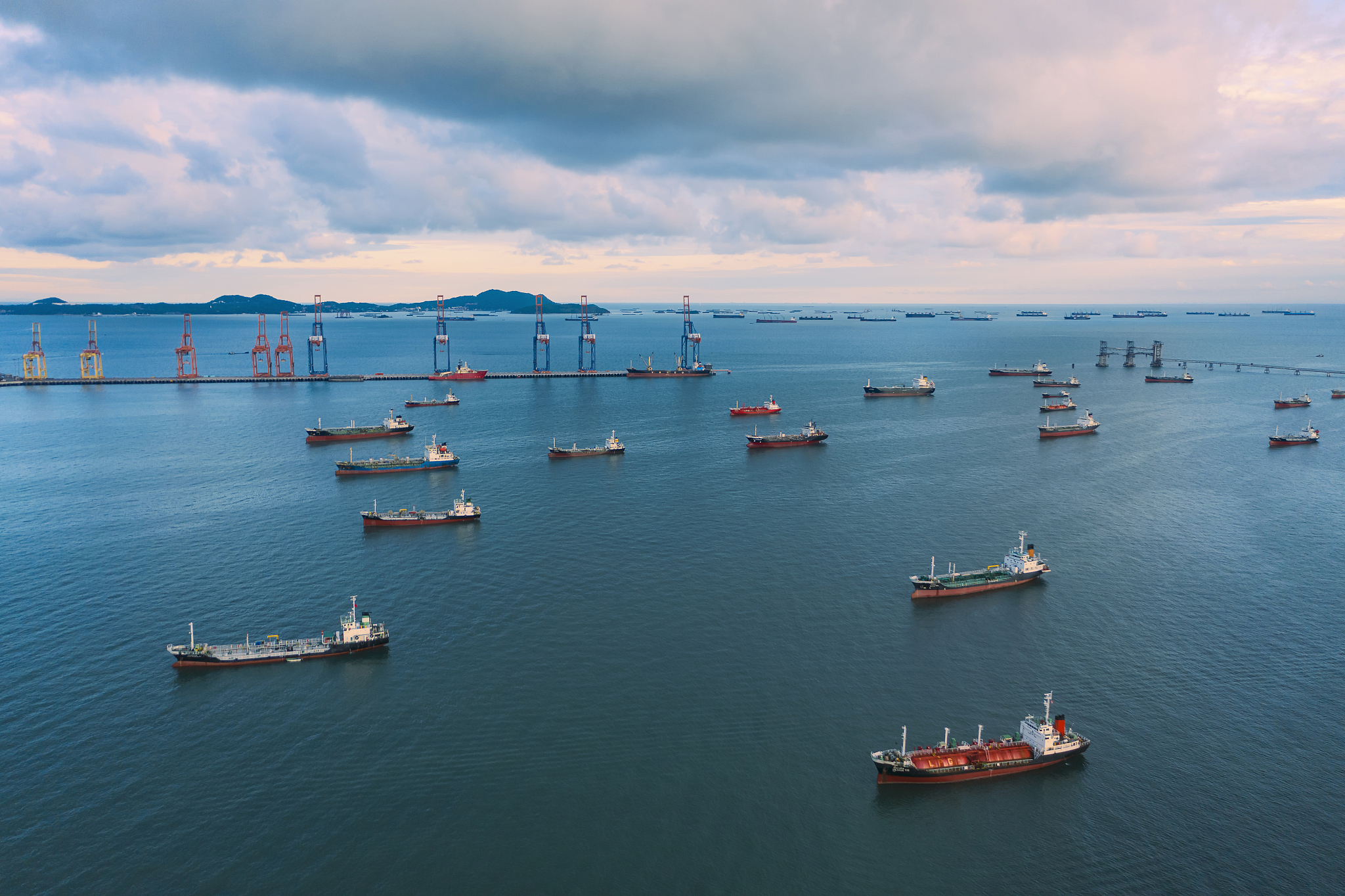 aerial view oil ship tanker park on the sea waiting load or unlo