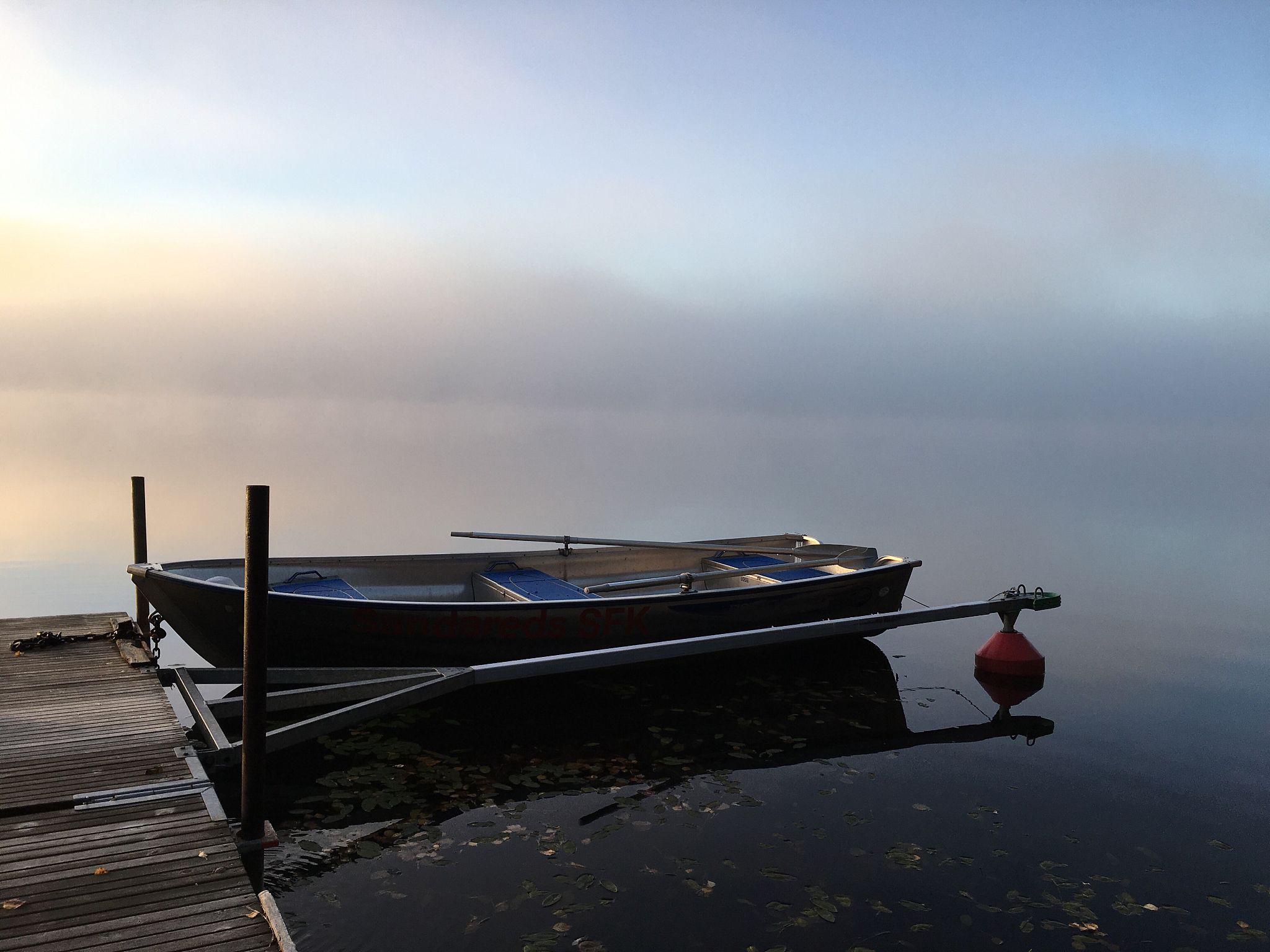 梦见自己坐船是什么意思