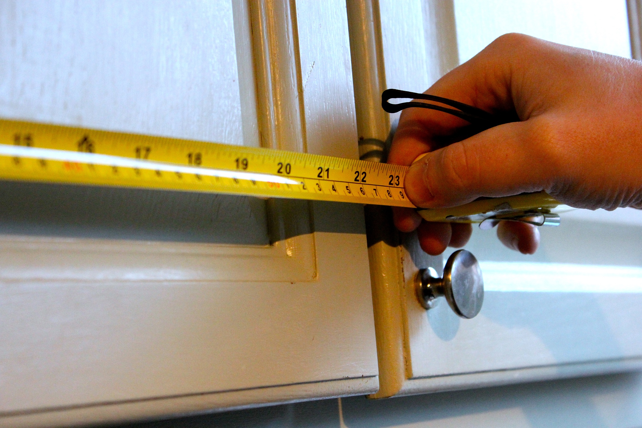 在导线测量中选择导线点和用皮尺往返测量边长时遇到的问题与解决方法