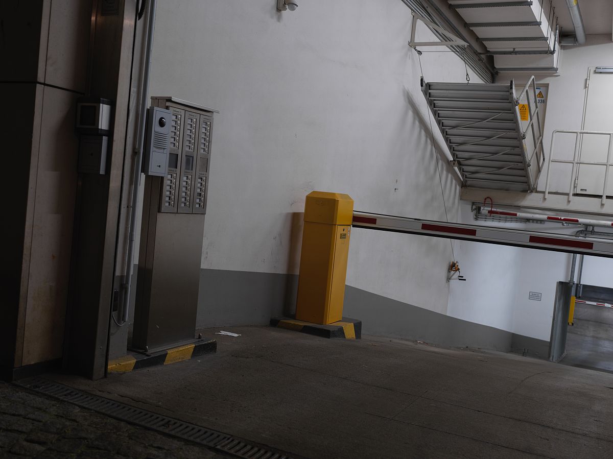 实现停车场管理系统应用于车辆的出、入管理。对以上文字实现的内容提取心得体会