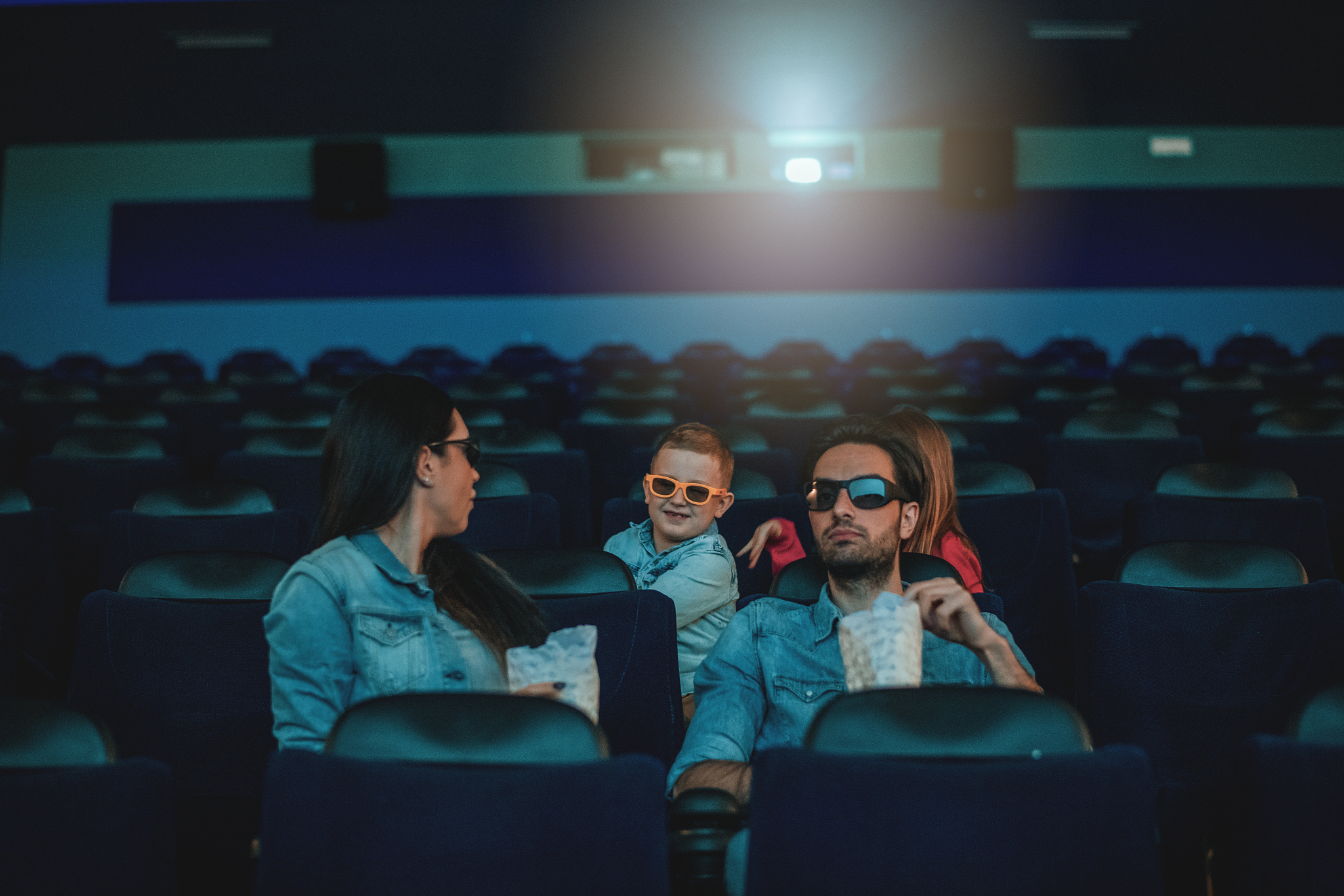 我该怎样邀请女孩子去看电影