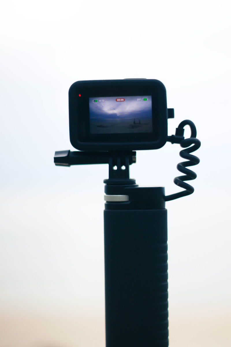 你好你是一名本科生需要写一篇毕业论文的第十二周周进展一共十六周题目是智能视力检测仪主控端的设计要求用K210开发板以及TOF200F测距传感器来实现人脸识别测距LCD显示等功能