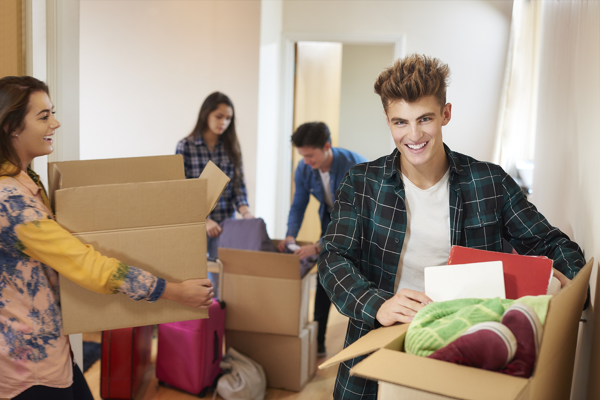 成都市铁路运输专业学校的收费怎么样