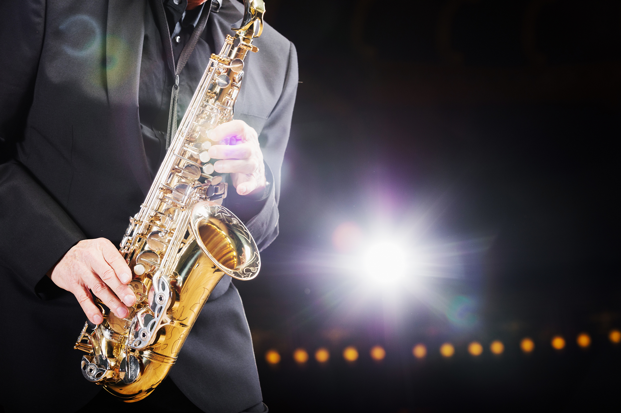 华语音乐的社会意义：时代变迁与文化多元性的缩影