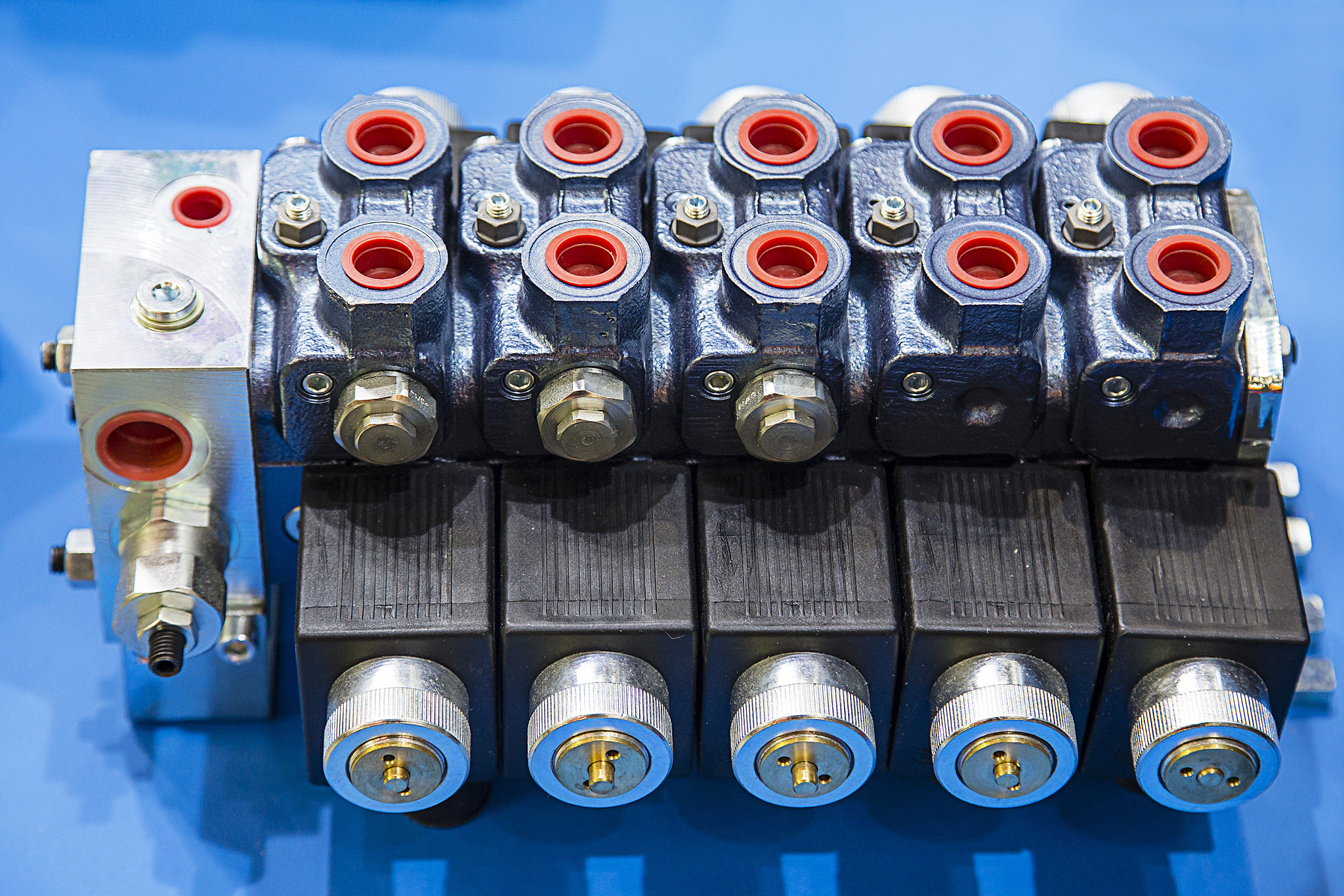 继电器15V018w多少毫安