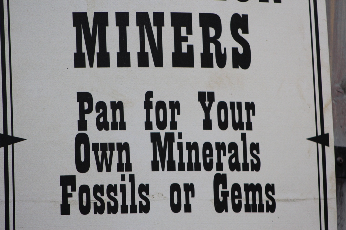 A, T, O Sentence Challenge: Perfume Slogans