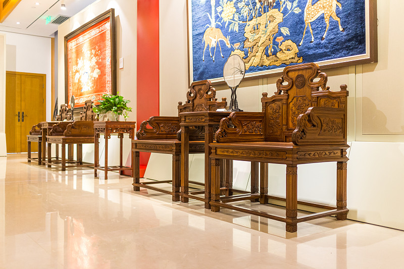 西安檀香紫檀红木家具价格 - 详细解析与选购指南