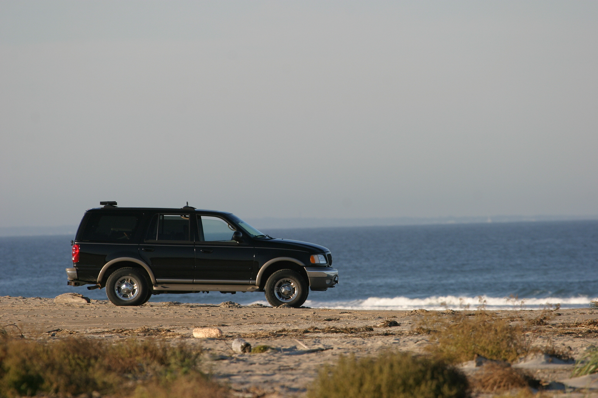 suv on beach